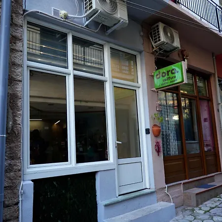 Nyaraló B & G's Loft Karpeníszi