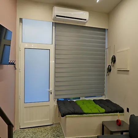 B & G's Loft Karpeníszi